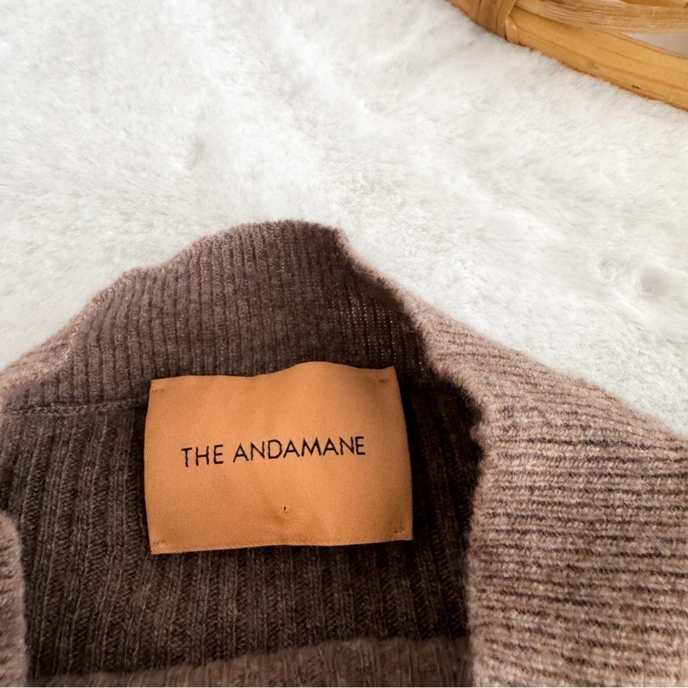 The Andamane Enny Cropped Sweater Ribbed Wool Cashmere Brown - Picture 8 of 14